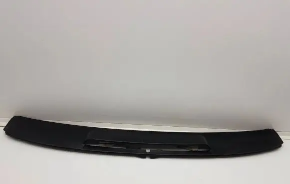 Infiniti Q30 Tailgate/trunk spoiler GG52003480 GG5200