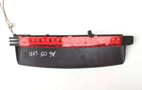 Audi A6 S6 C6 4F Third/center stoplight 4F5945097