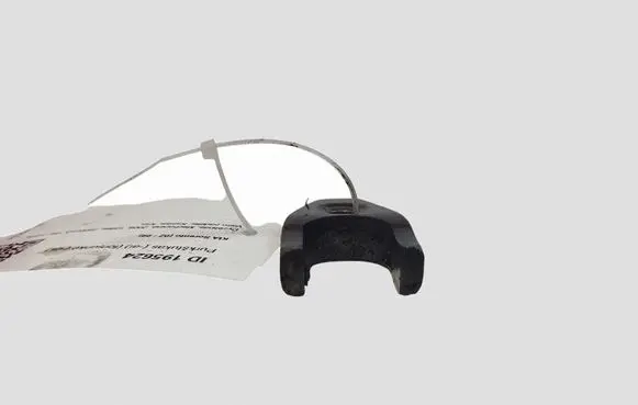 KIA Sorento Fuel Injector clamp holder