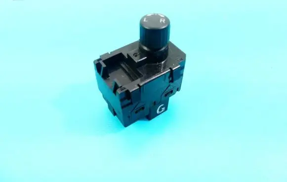 Electric window control switch