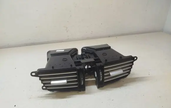 Mercedes-Benz E W212 Dash center air vent grill A21283025541