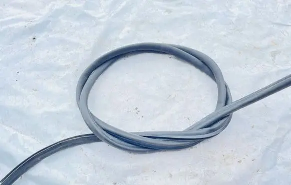 BMW 5 F10 F11 Rubber seal front coupe door