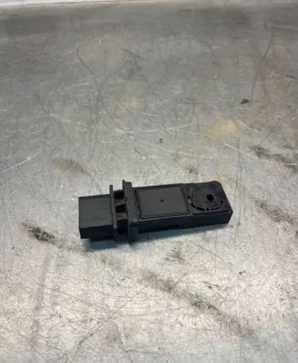 Mercedes-Benz E W211 Mass air flow meter A6420940148