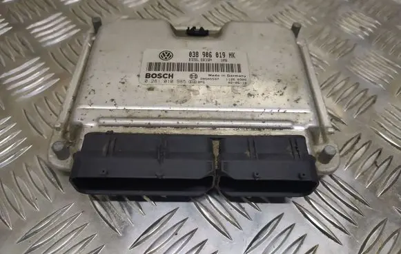 Seat Toledo II (1M) Engine control unit/module 0281010985