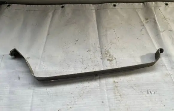 BMW 6 E63 E64 Fuel tank mounting bracket 6760768