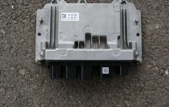 Mini One - Cooper F56 F55 Engine control unit/module ECU 0261S10822