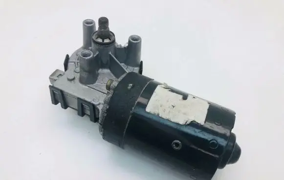 Volkswagen New Beetle Wiper motor 1J1955113A