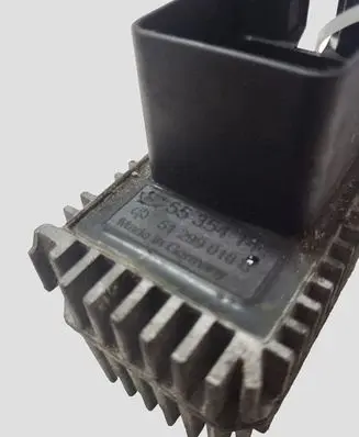 Opel Vectra C Glow plug pre-heat relay 55354141 51299018