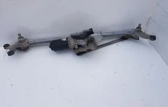 Honda Odyssey Front wiper linkage 