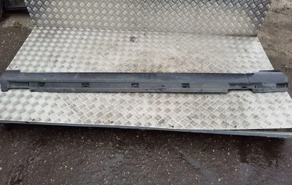 Volkswagen PASSAT B7 Side skirt front trim 3AA853091C