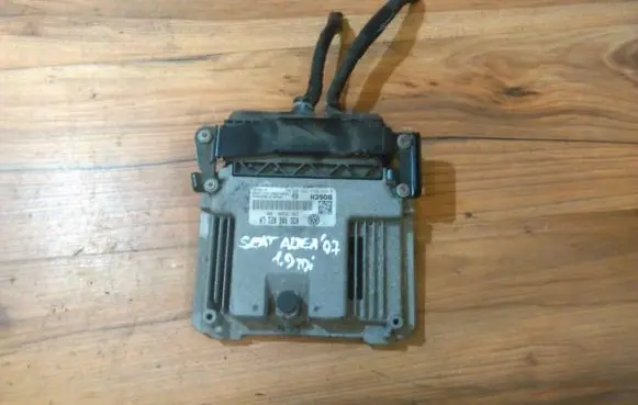 Seat Altea Engine control unit/module 03g906021ln 0281013282