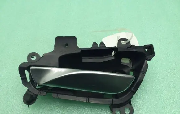 BMW 1 F20 F21 Rear door interior handle 7240411