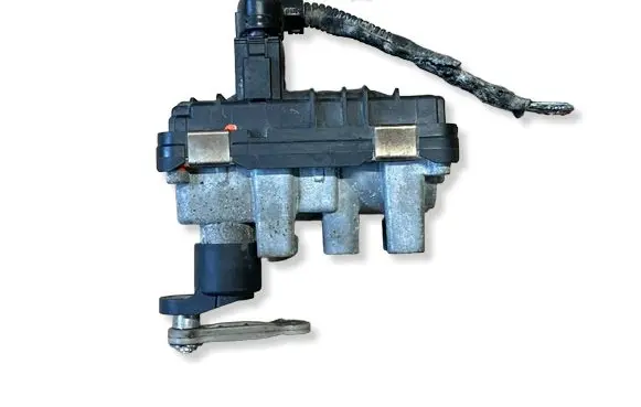 BMW 3 E90 E91 Turbine electric control actuator 6NW010430