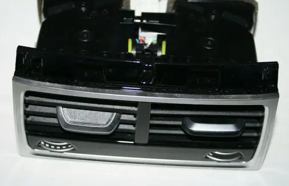 BMW 7 G11 G12 Rear air vent grill 930174508