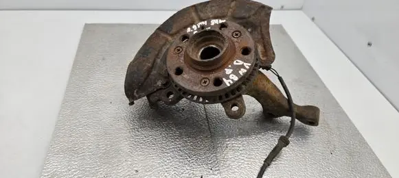 Volkswagen PASSAT B4 Front wheel hub
