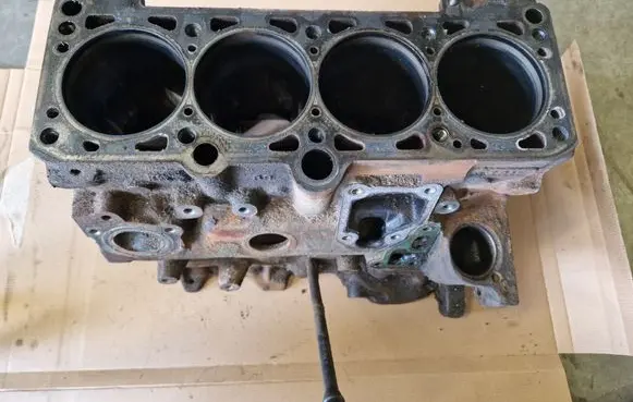 Volkswagen Corrado Engine block 053103021B 9A9A