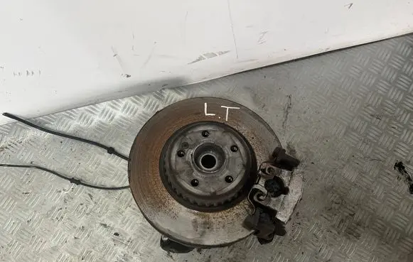 Mercedes-Benz GLC X253 C253 Rear wheel hub spindle/knuckle 