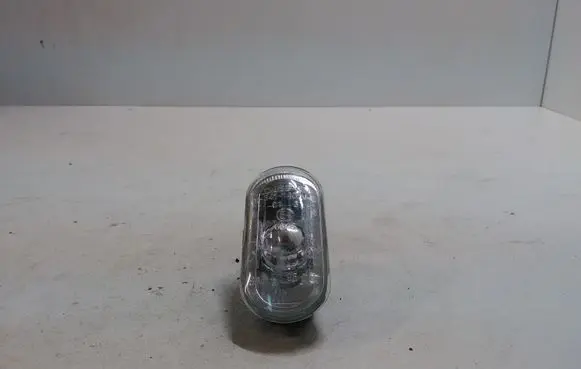 Volkswagen PASSAT B5.5 Front fender indicator light 084411406NF