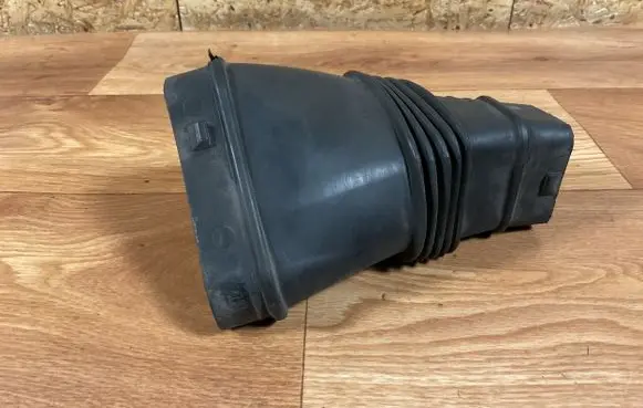Volvo V70 Air intake duct part 30792195