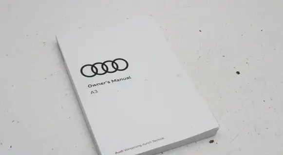 Audi A3 8Y User manual 8Y0012720AJ