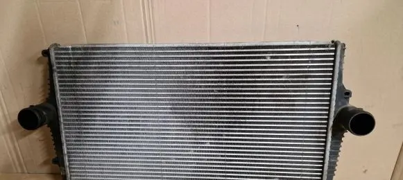 Volvo V70 Intercooler radiator