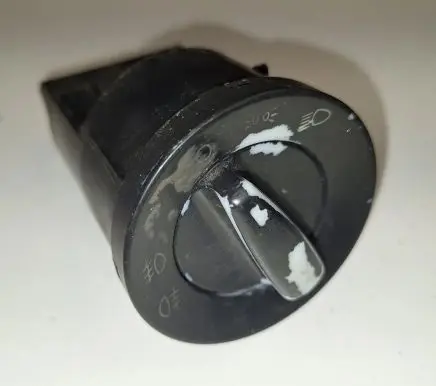 Volkswagen PASSAT B5.5 Light switch