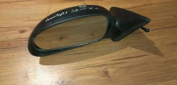 Hyundai Lantra I Front door electric wing mirror e13014021