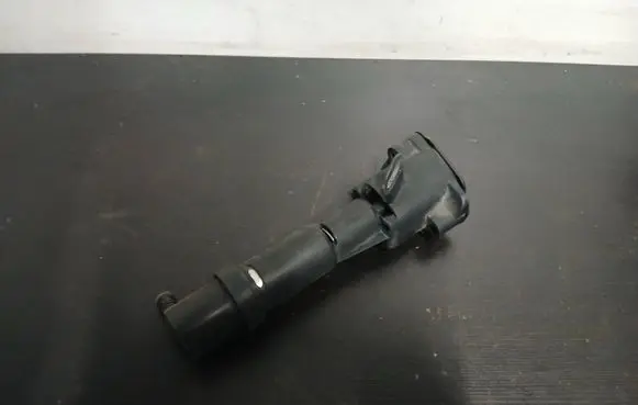 Volvo XC90 Headlight washer spray nozzle 071103