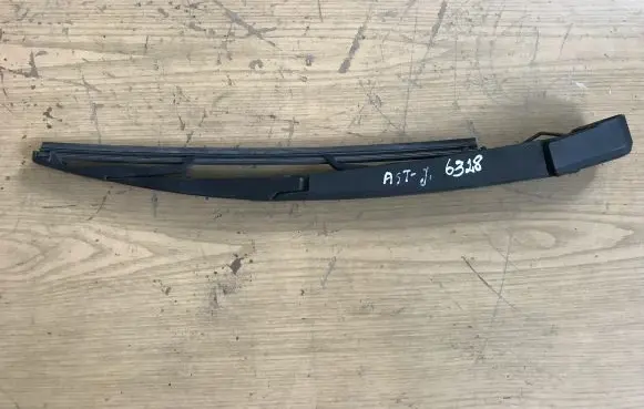 Opel Astra J Rear wiper blade 13256918