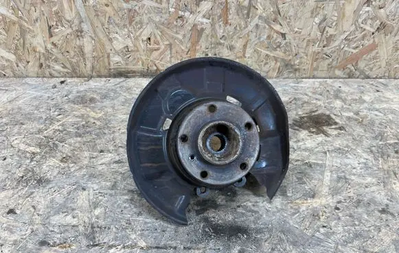 BMW 1 F20 F21 Rear wheel hub 0000019771
