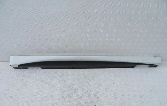Infiniti Q30 Front sill trim cover GG43000190