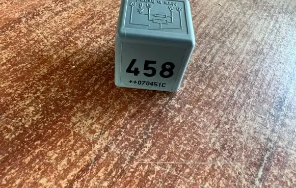 Audi A3 S3 8P Other relay 1K0906381 PA66GF25 V23134B52X426