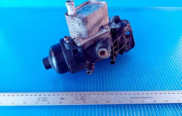 Hyundai i20 (GB IB) Oil filter mounting bracket 264102A300 1604190487V3
