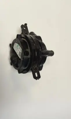 Chevrolet Volt II Electric auxiliary coolant/water pump 13597901 GM13597901