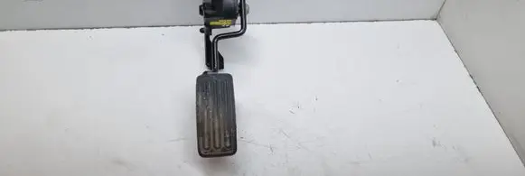 Nissan Qashqai Accelerator throttle pedal 1290B
