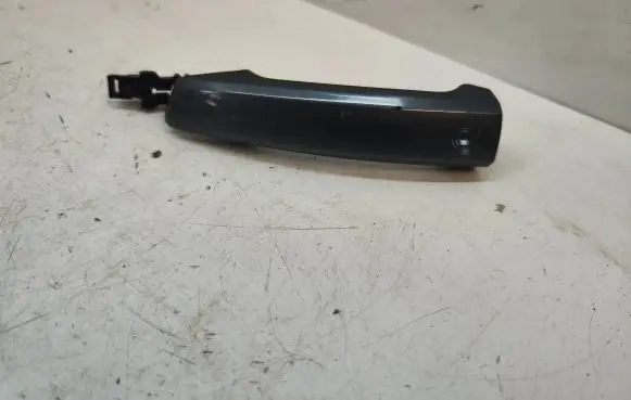 Audi A3 S3 8V Front door exterior handle 8v0837206a