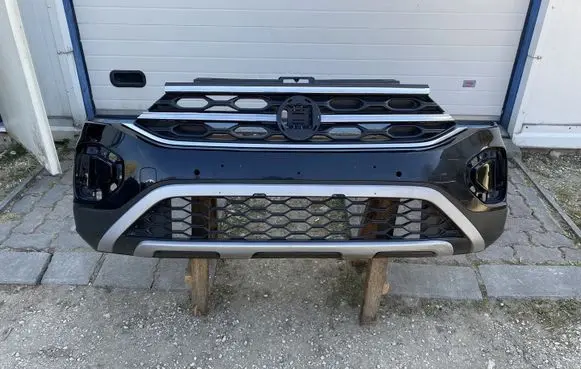 Volkswagen T-Roc Front bumper 2GA807221Q