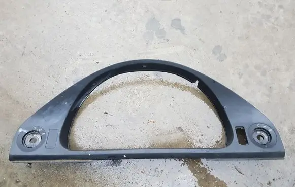 BMW 5 E39 Dashboard trim 8186936
