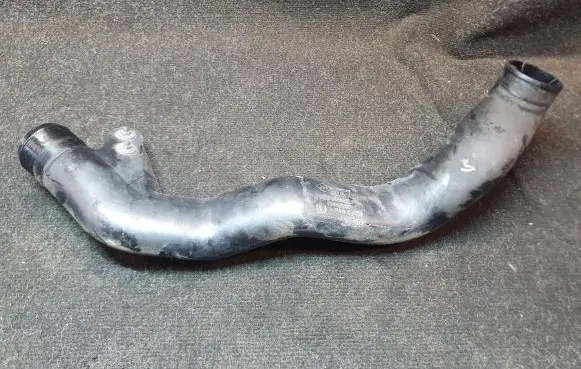 Renault Espace III Intercooler hose/pipe 7700101057