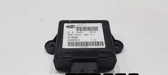 Peugeot 807 Engine control unit/module 09733009904