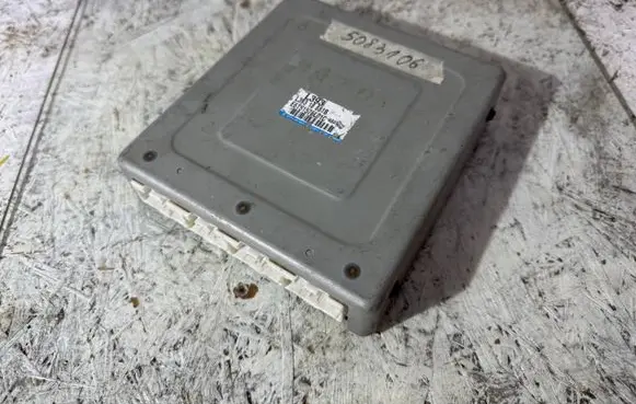 Mazda 6 Engine control unit/module EF393 L39318881B E6T51576L01C