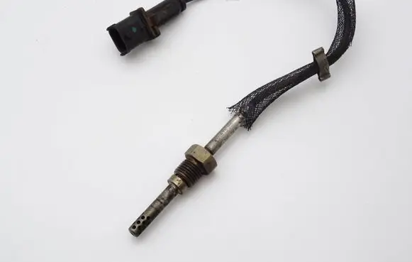 Opel Zafira B Exhaust gas temperature sensor 55355404