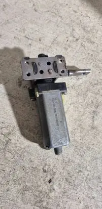 Audi A6 S6 C6 4F Seat adjustment motor 0390203221 906003102