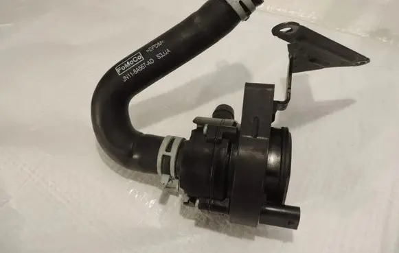 Ford Ecosport Water pump JN118B552AC