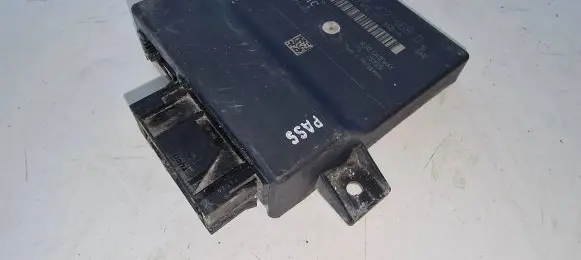 Audi A6 S6 C6 4F Gateway control module 4F0907468D 4F0910468A