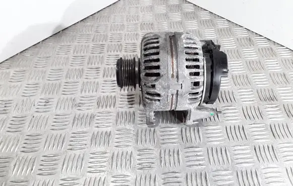 Volkswagen Jetta VI Generator/alternator 06F903023F 0124525091