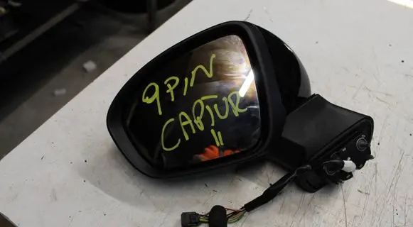 Renault Captur II Front door electric wing mirror 