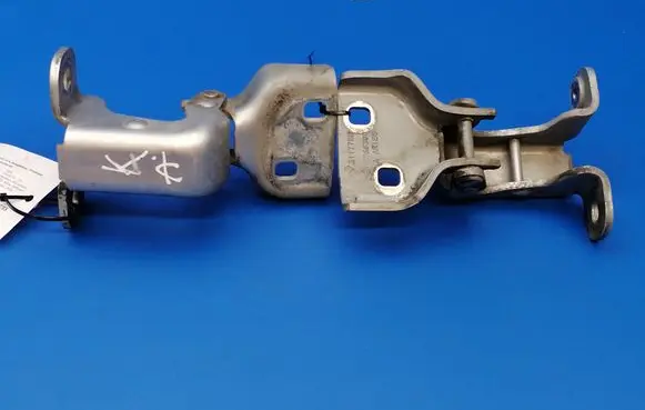 Front door hinge set