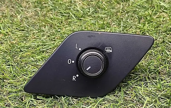 Volkswagen Jetta VI Wing mirror switch 5C7959565J