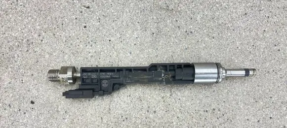 BMW M6 Fuel injector 8627842 13538627842